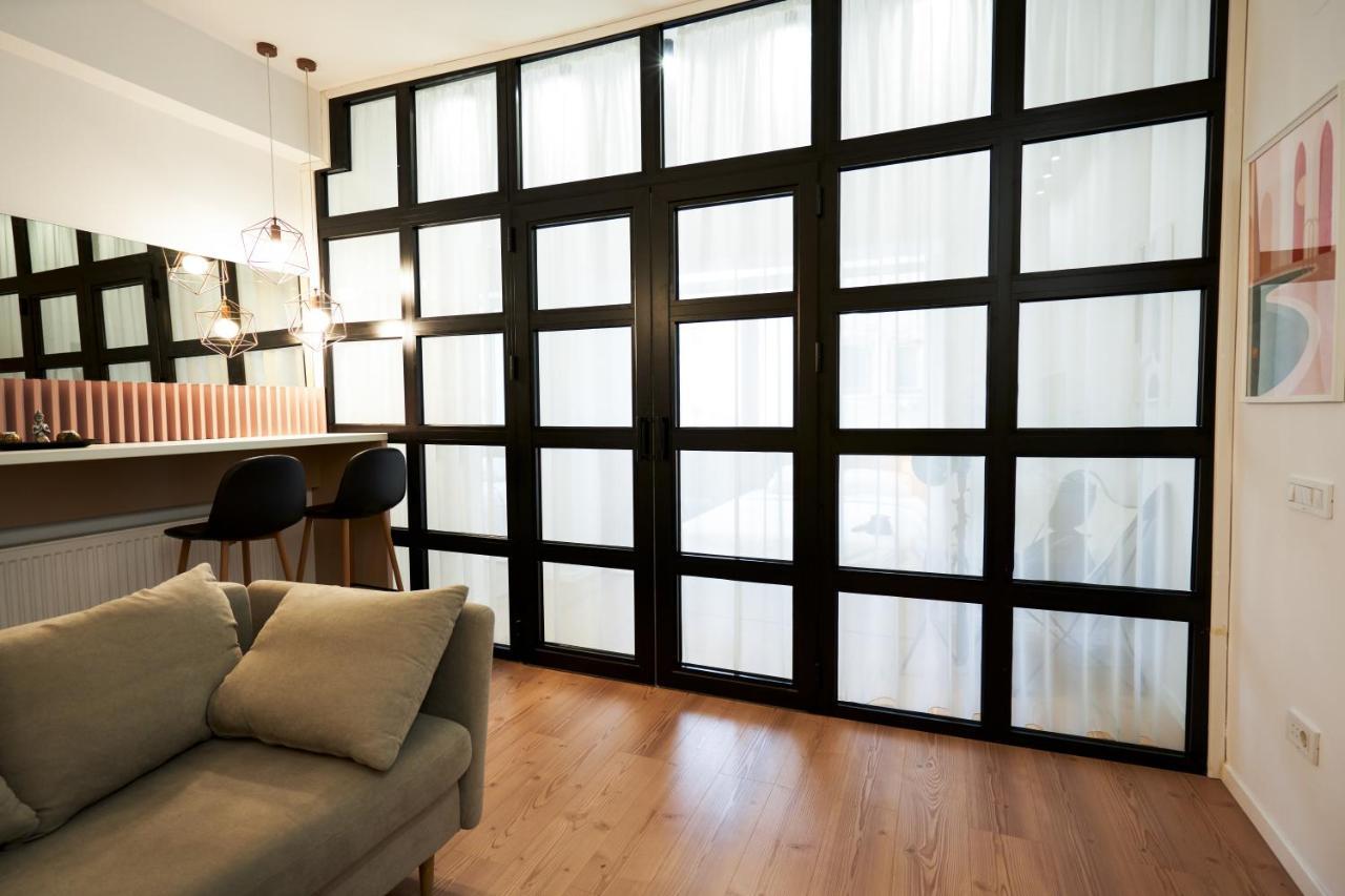 Glamorous Design In Calea Victoriei Appartamento *